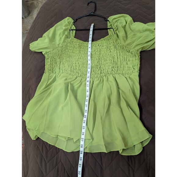 Pretty green smocked short sleeve peasant top by American Bling size 3X NWT - Picture 7 of 7